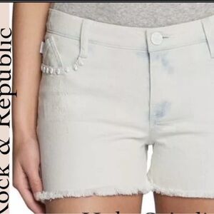 Rock & Republic White Jean Shorts with Frayed Hem size 8 (254)